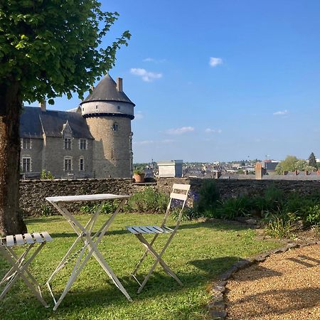 Le Logis Du Vassal Bed and Breakfast Laval  Eksteriør billede