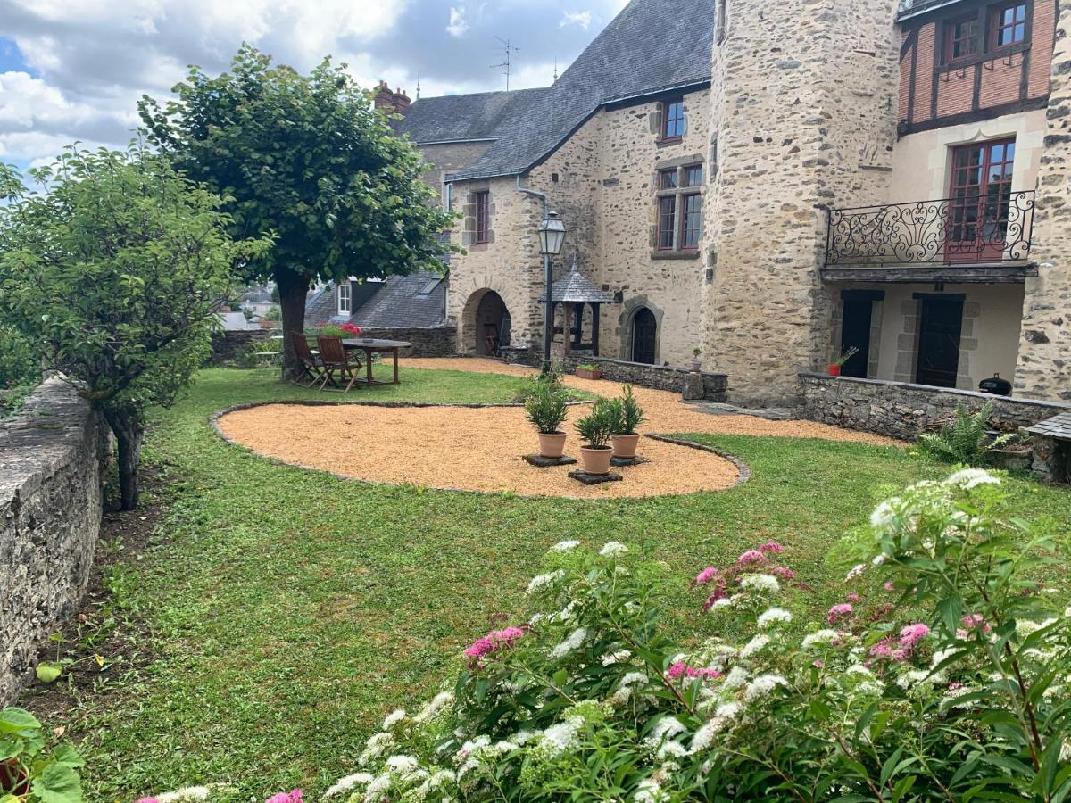 Le Logis Du Vassal Bed and Breakfast Laval  Eksteriør billede