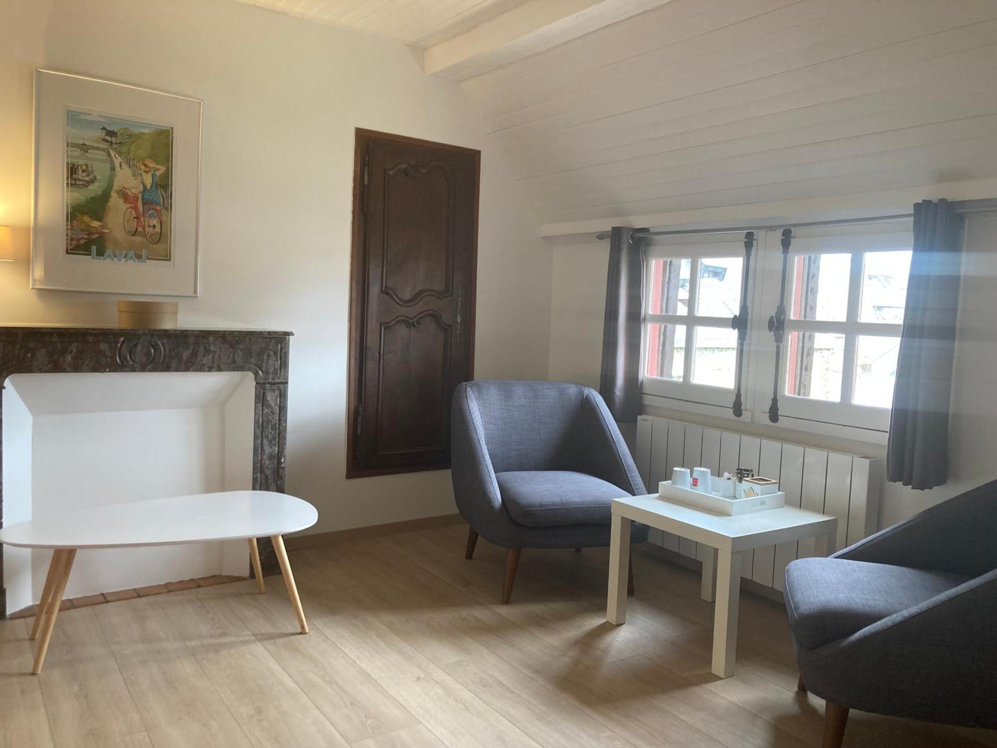 Le Logis Du Vassal Bed and Breakfast Laval  Eksteriør billede